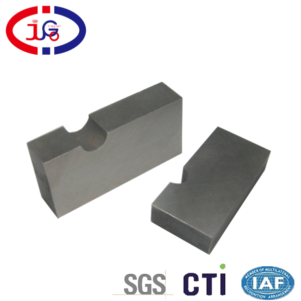 鋁鎳鈷方形半孔磁鐵 大型儀器專用耐高溫強磁 廣東東莞巨高磁鐵廠專業(yè)定制